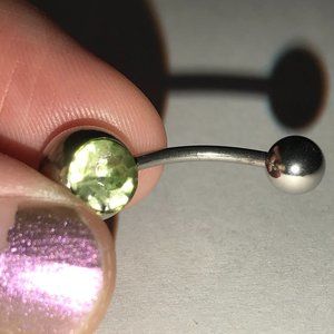 14 Gauge 1 gem Peridot Green Belly Rings